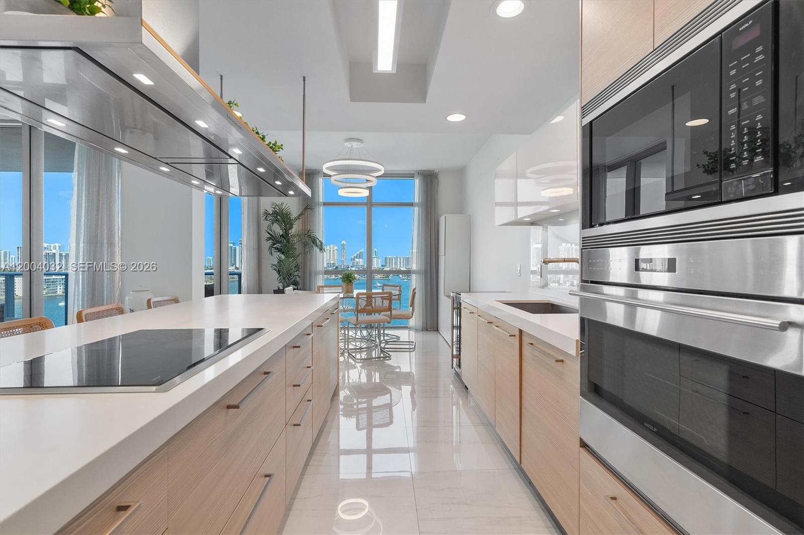 17301 Biscayne Blvd #1010, North Miami Beach FL 33160