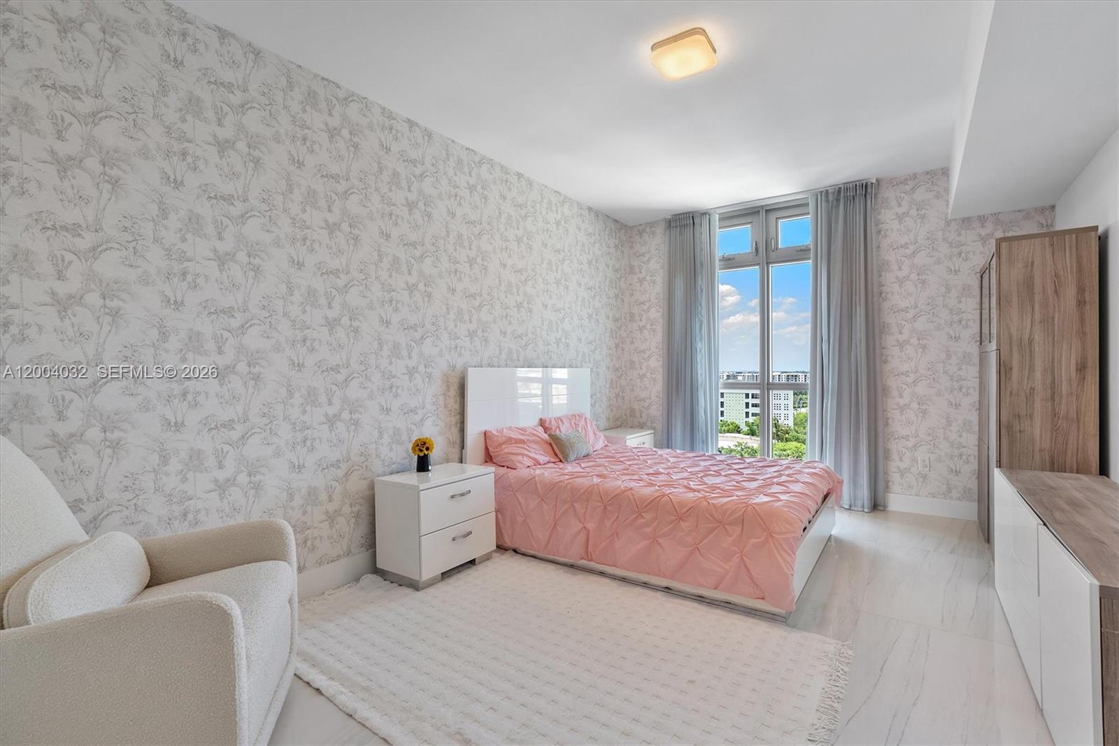 17301 Biscayne Blvd #1010, North Miami Beach FL 33160