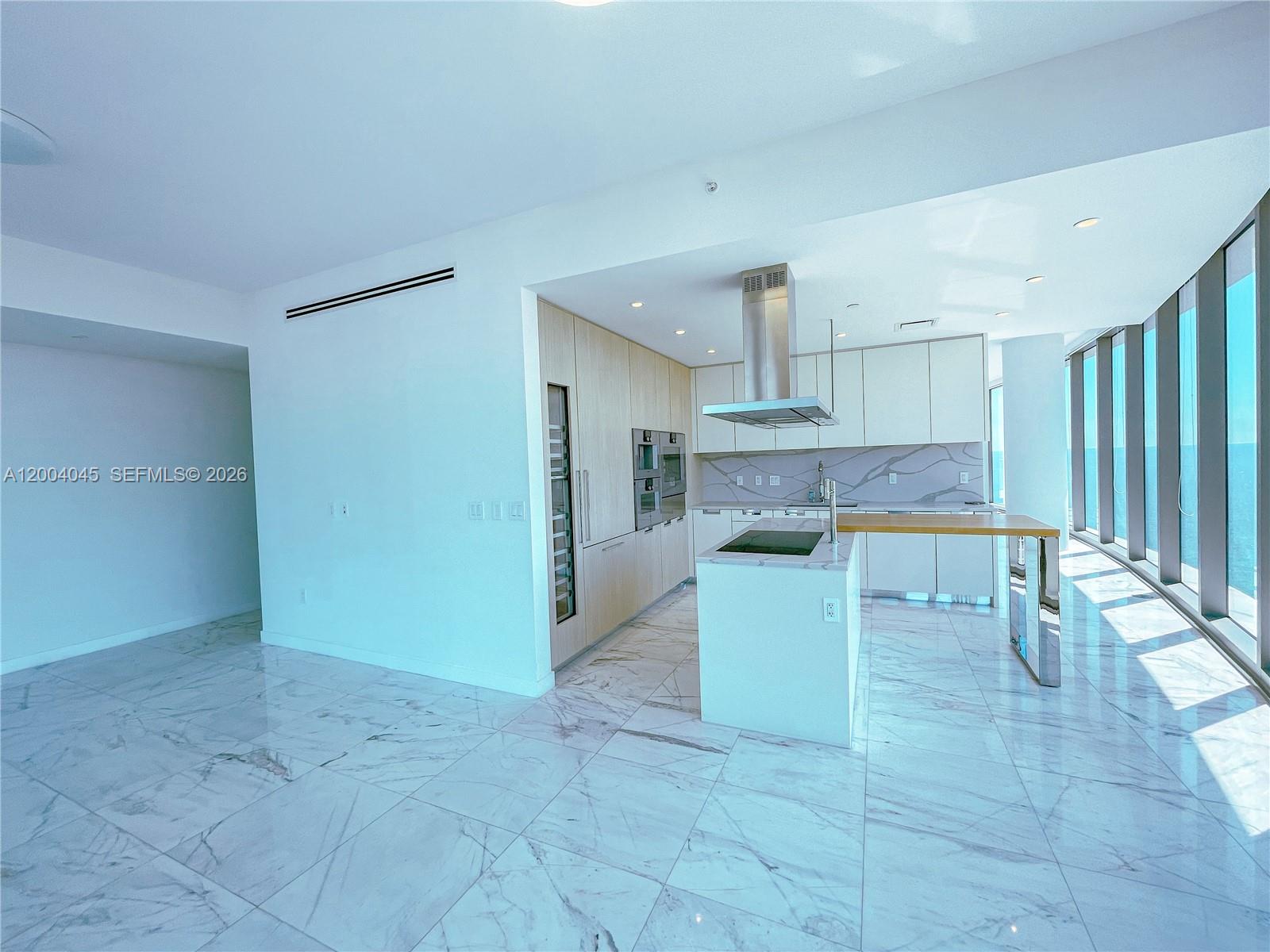 15701 Collins Ave #1205, Sunny Isles Beach FL 33160