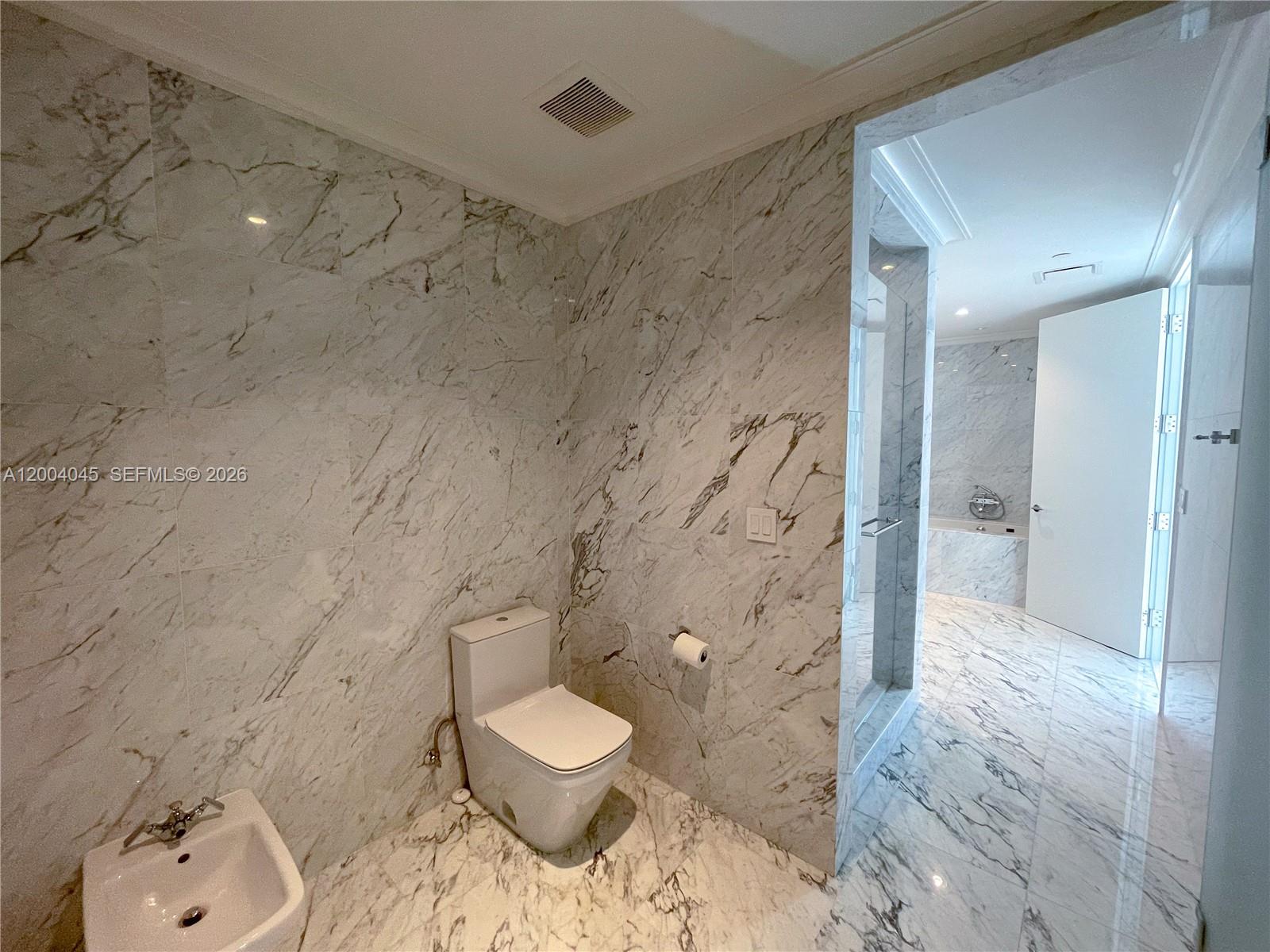 15701 Collins Ave #1205, Sunny Isles Beach FL 33160