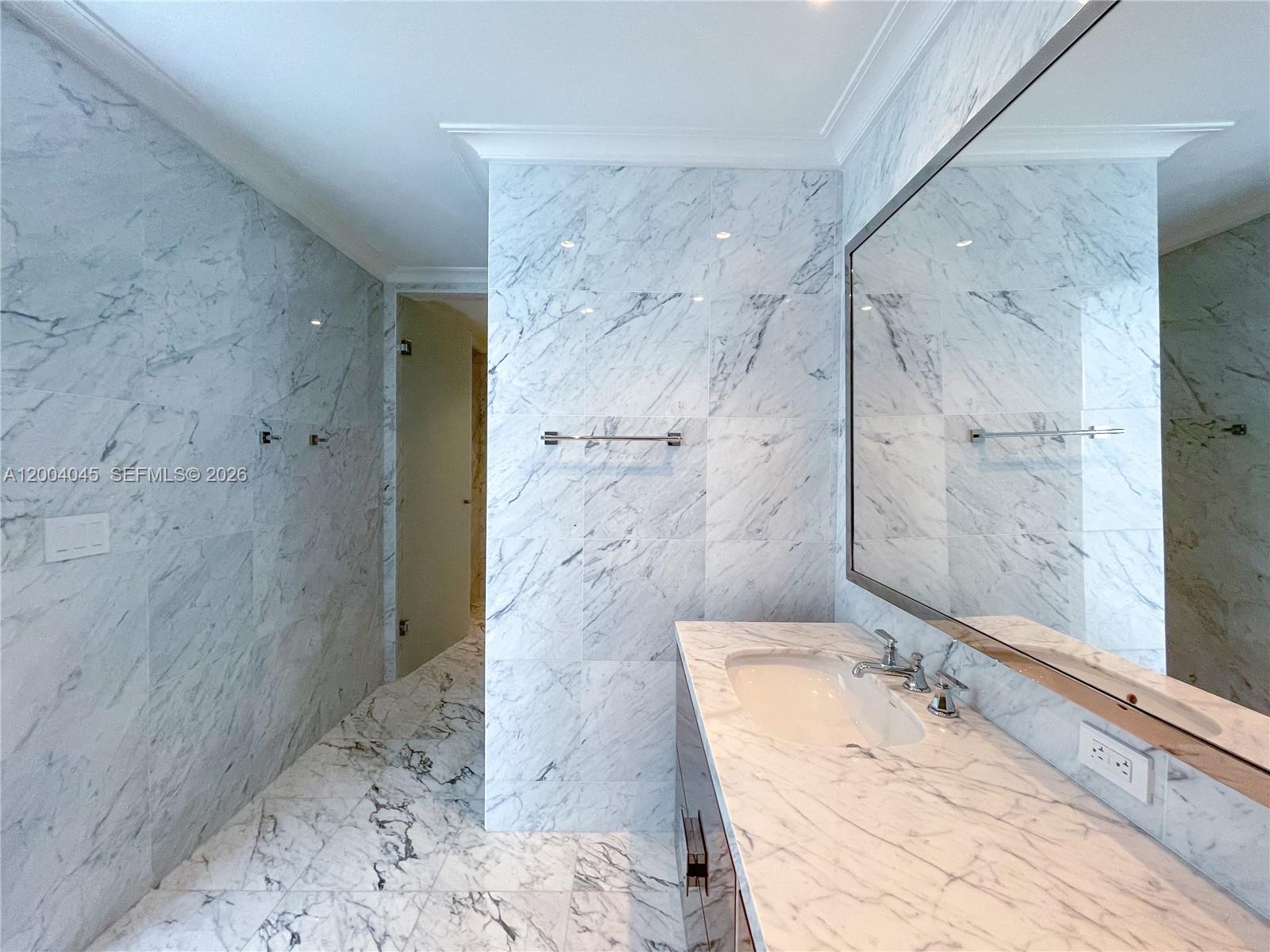 15701 Collins Ave #1205, Sunny Isles Beach FL 33160