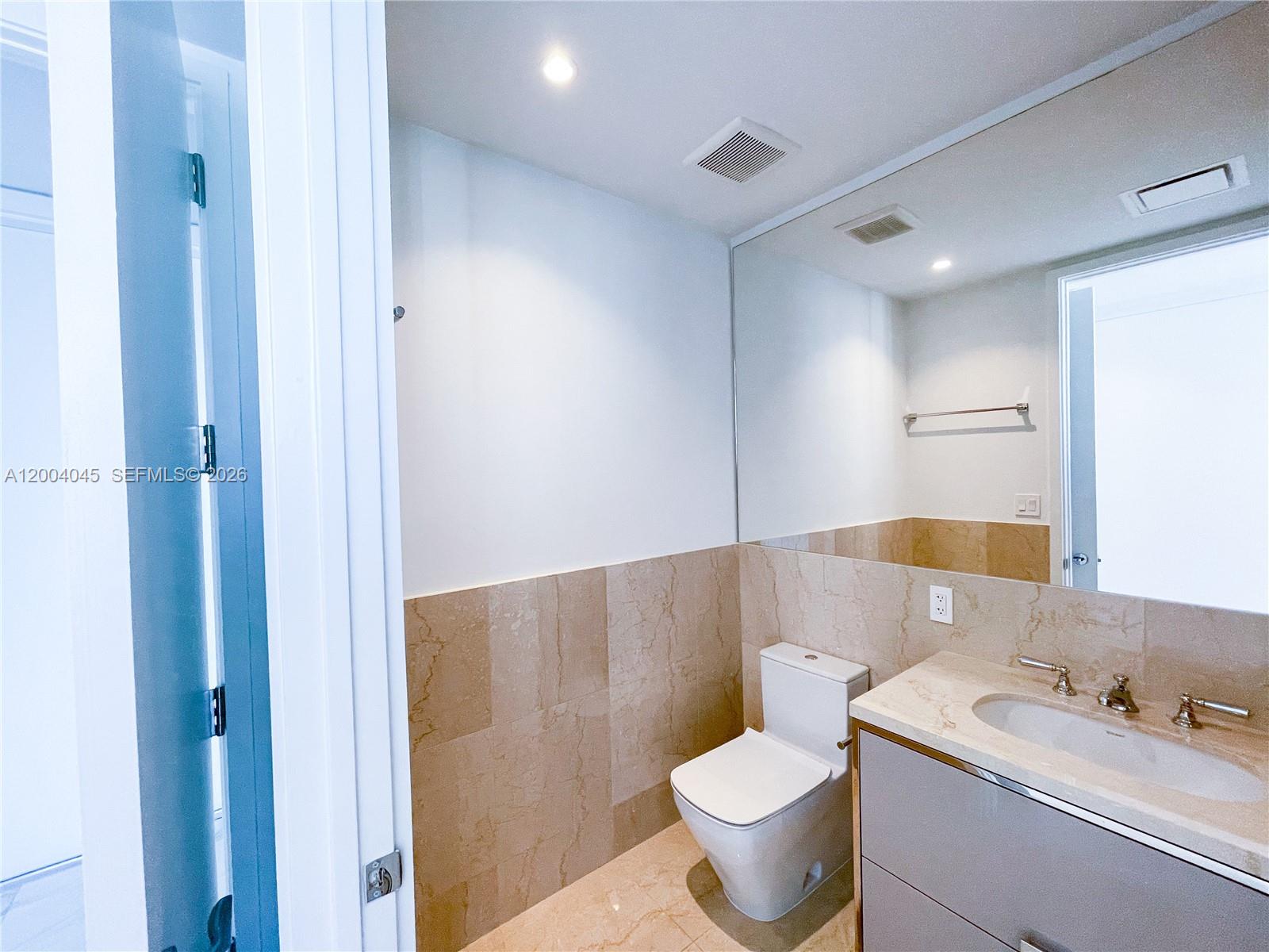 15701 Collins Ave #1205, Sunny Isles Beach FL 33160