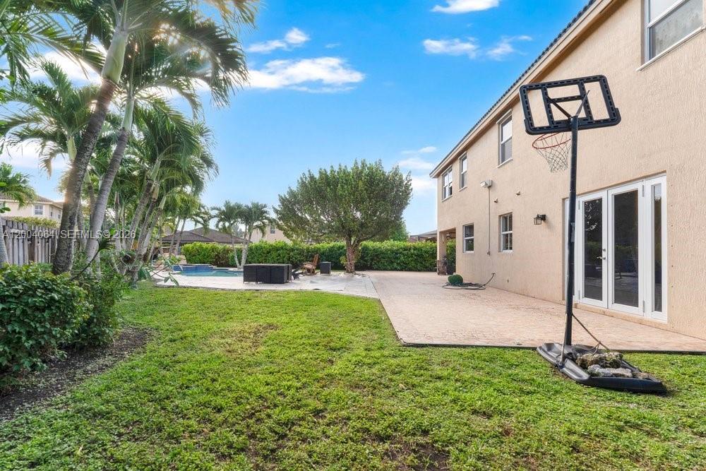 15465 SW 117th St, Miami FL 33196