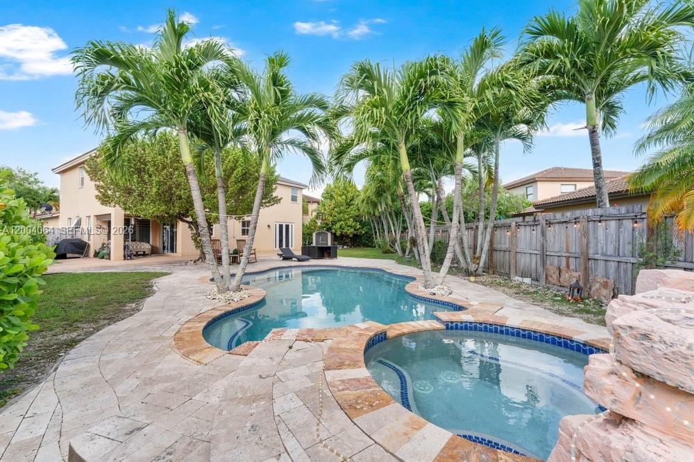 15465 SW 117th St, Miami FL 33196