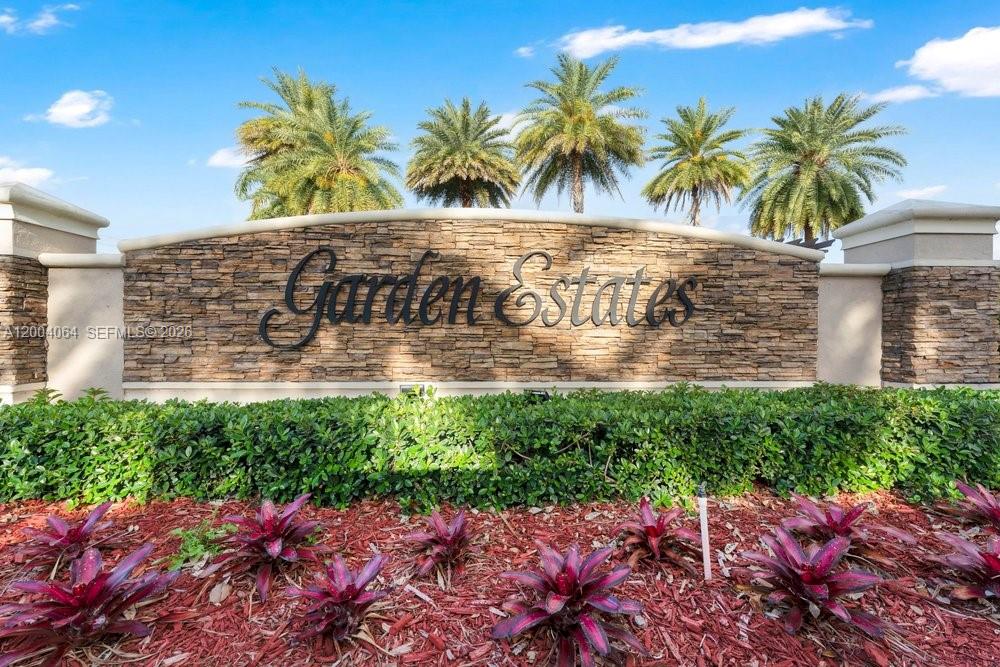 15465 SW 117th St, Miami FL 33196