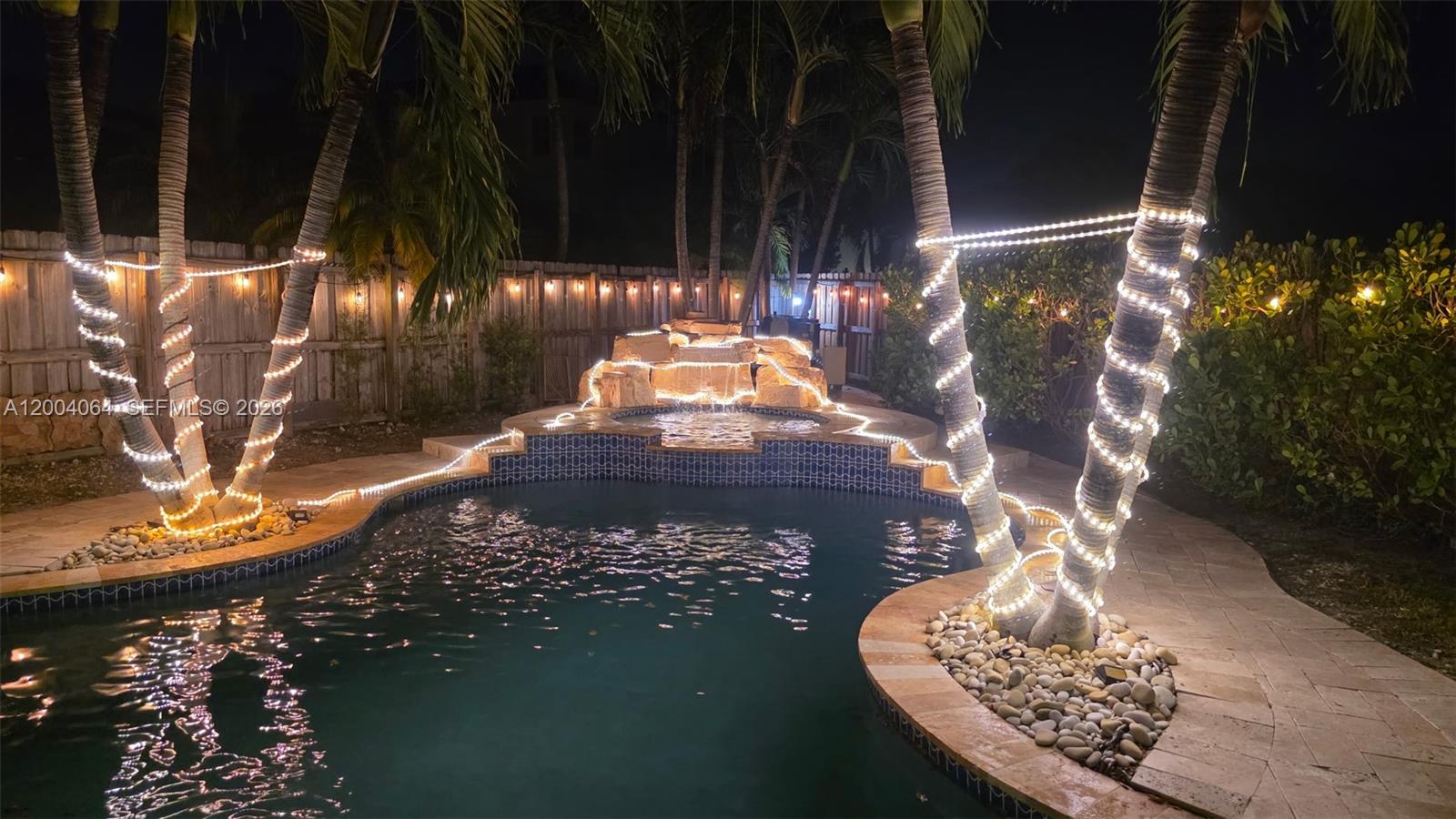 15465 SW 117th St, Miami FL 33196