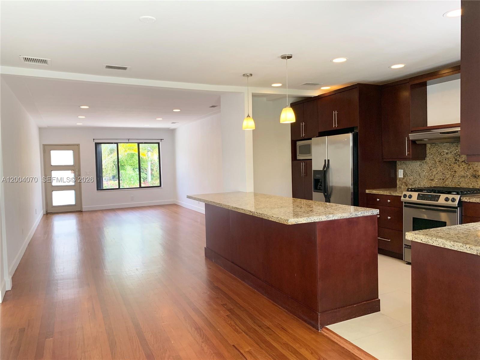 7750 Noremac Ave, Miami Beach FL 33141