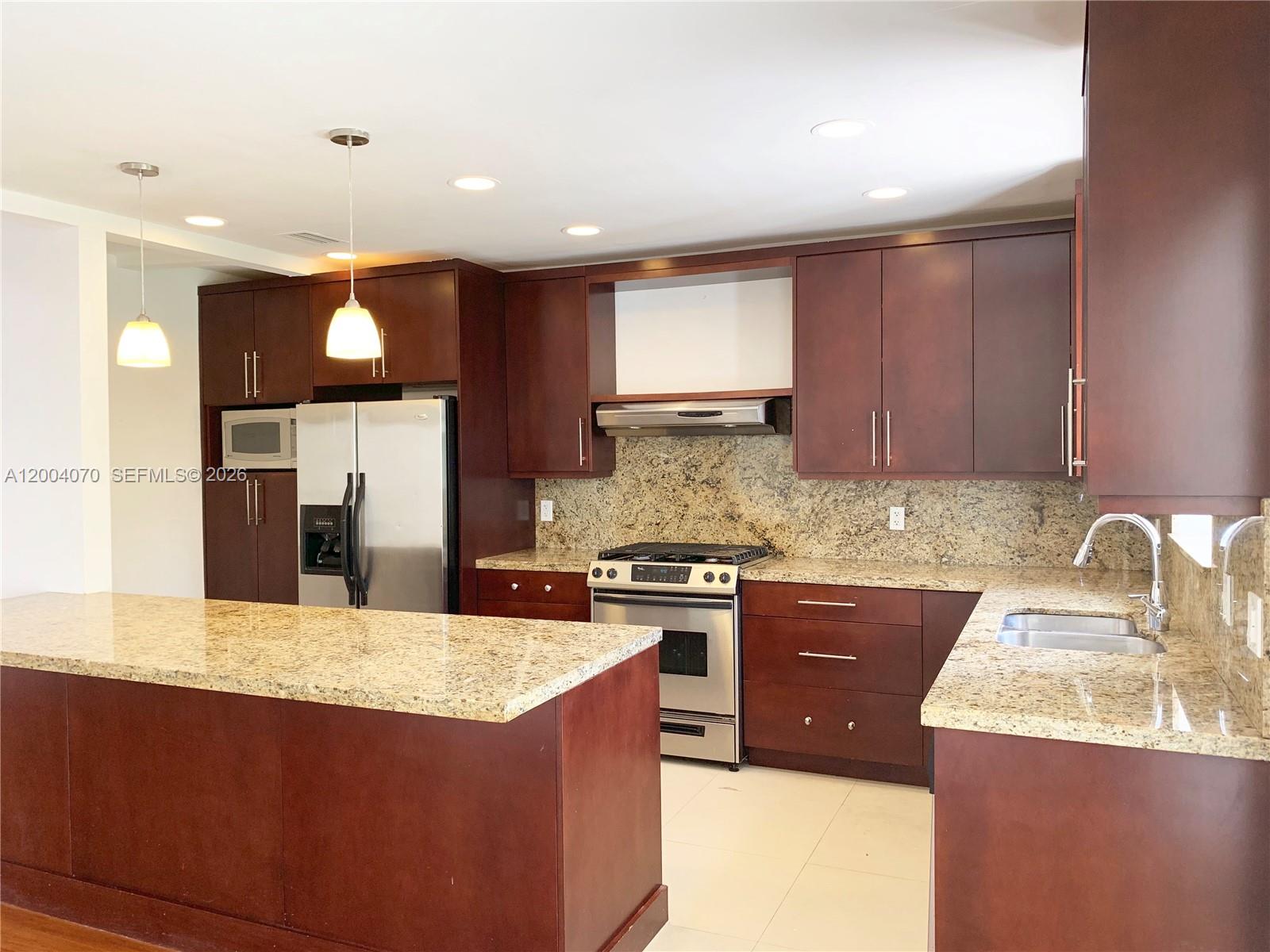 7750 Noremac Ave, Miami Beach FL 33141