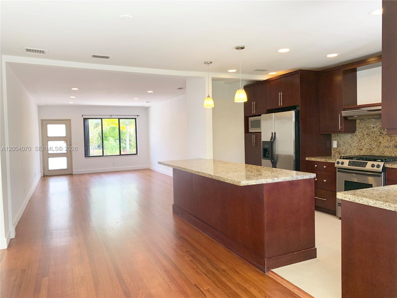 7750 Noremac Ave, Miami Beach FL 33141