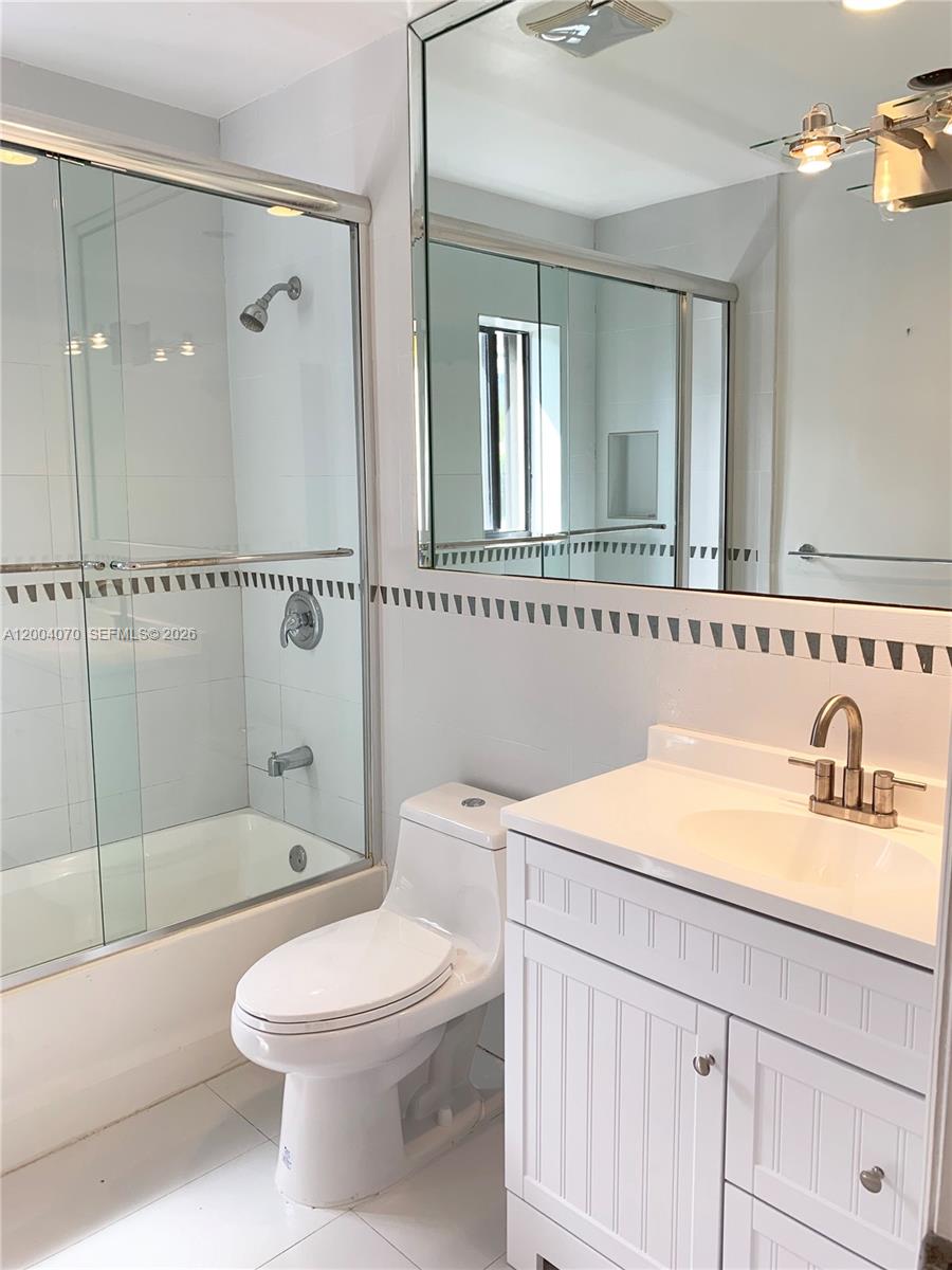 7750 Noremac Ave, Miami Beach FL 33141