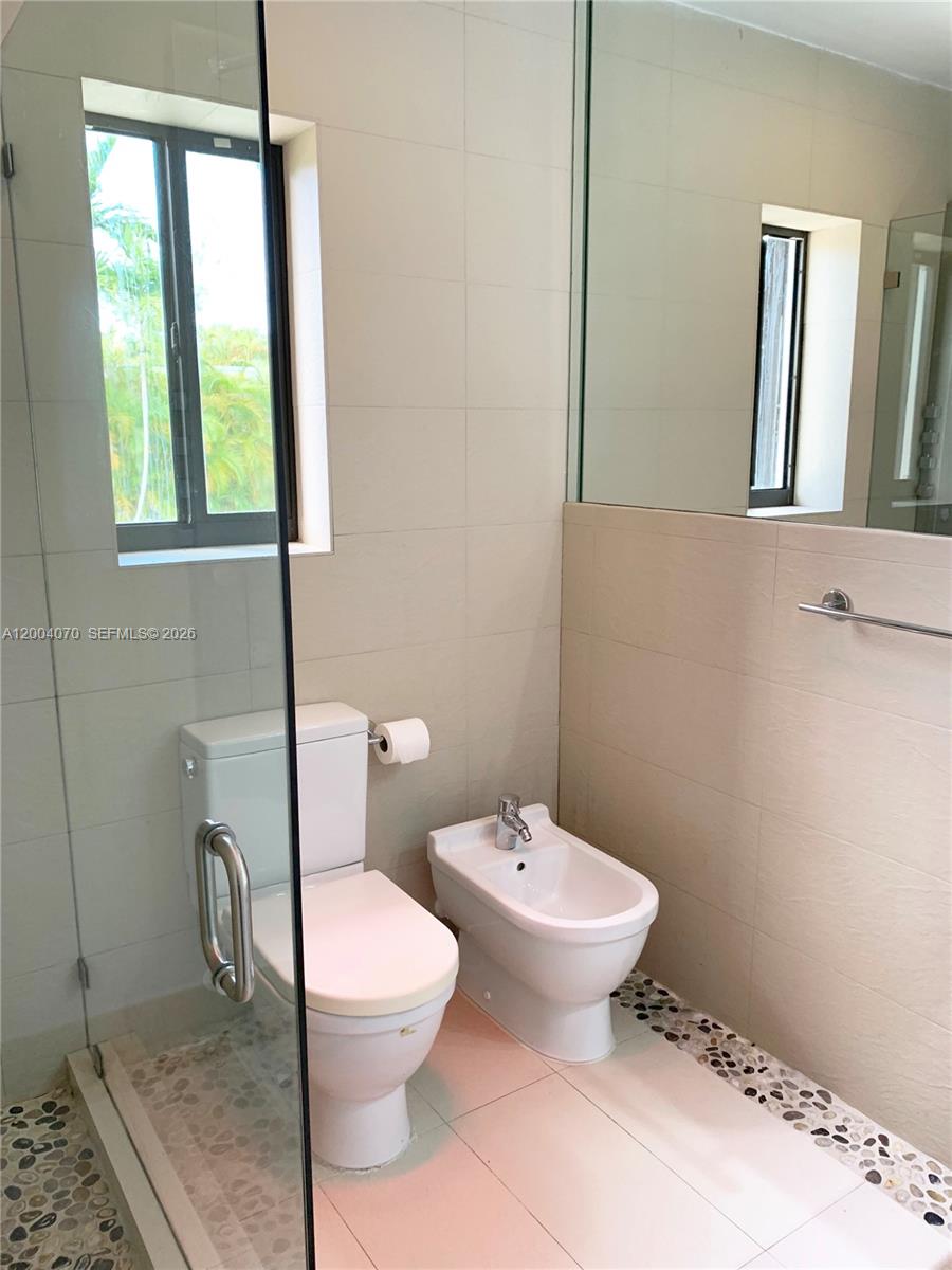 7750 Noremac Ave, Miami Beach FL 33141