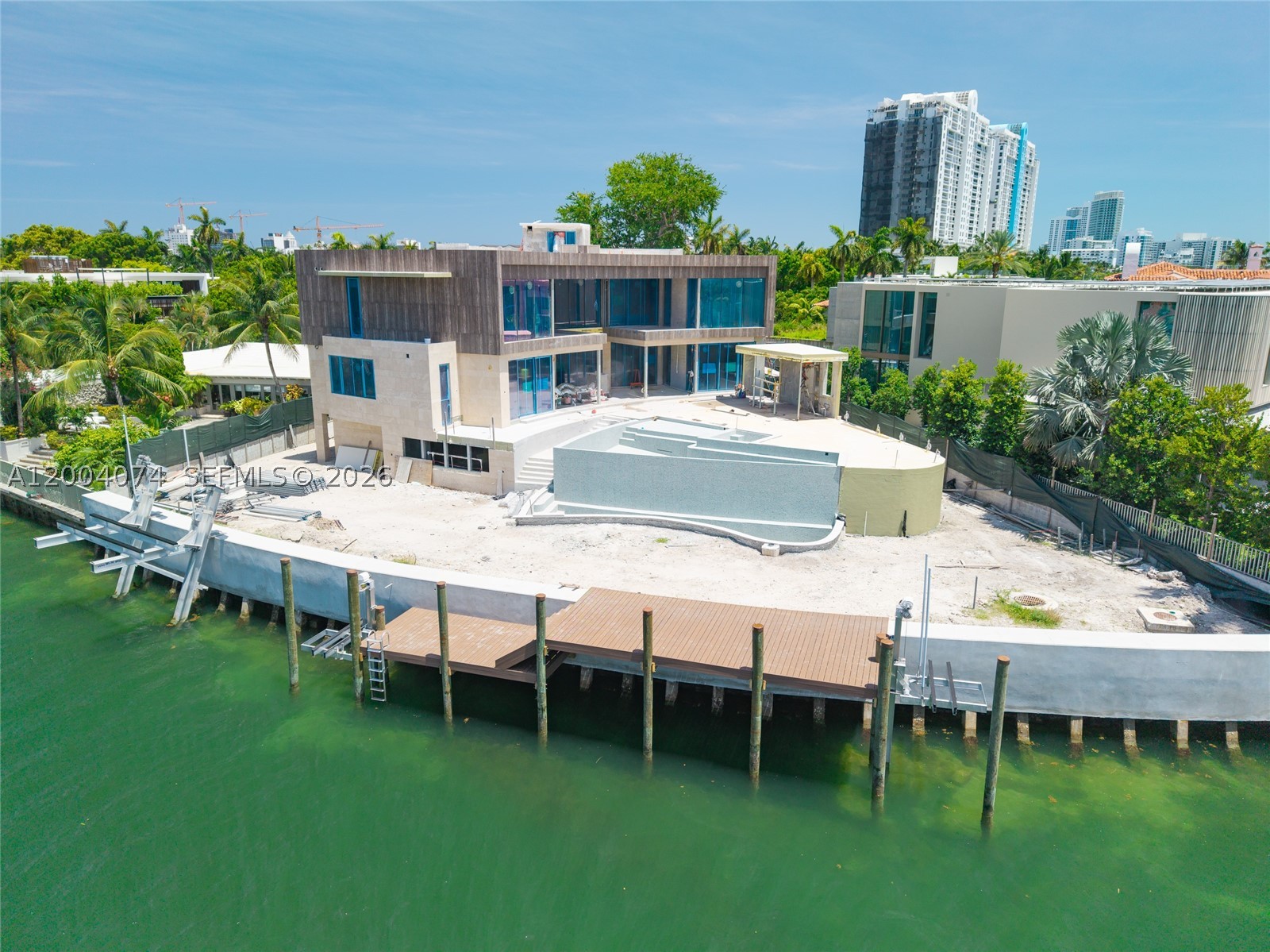 1649 W 22nd St, Miami Beach FL 33140