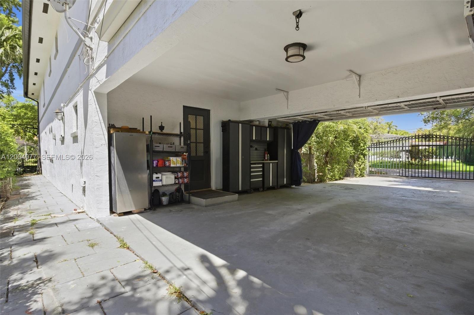 1103 Pizarro St, Coral Gables FL 33134