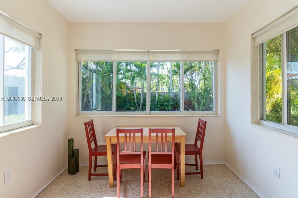 1123 Bay Dr, Miami Beach FL 33141