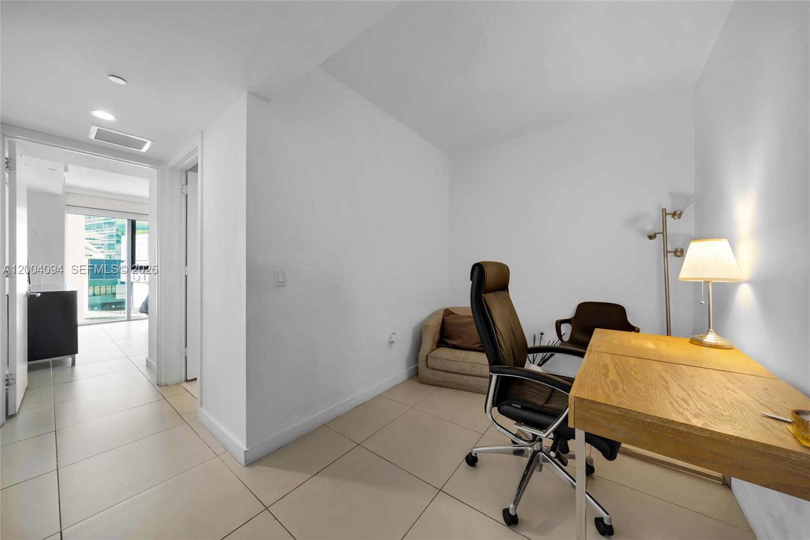 31 SE 6th St #907, Miami FL 33131