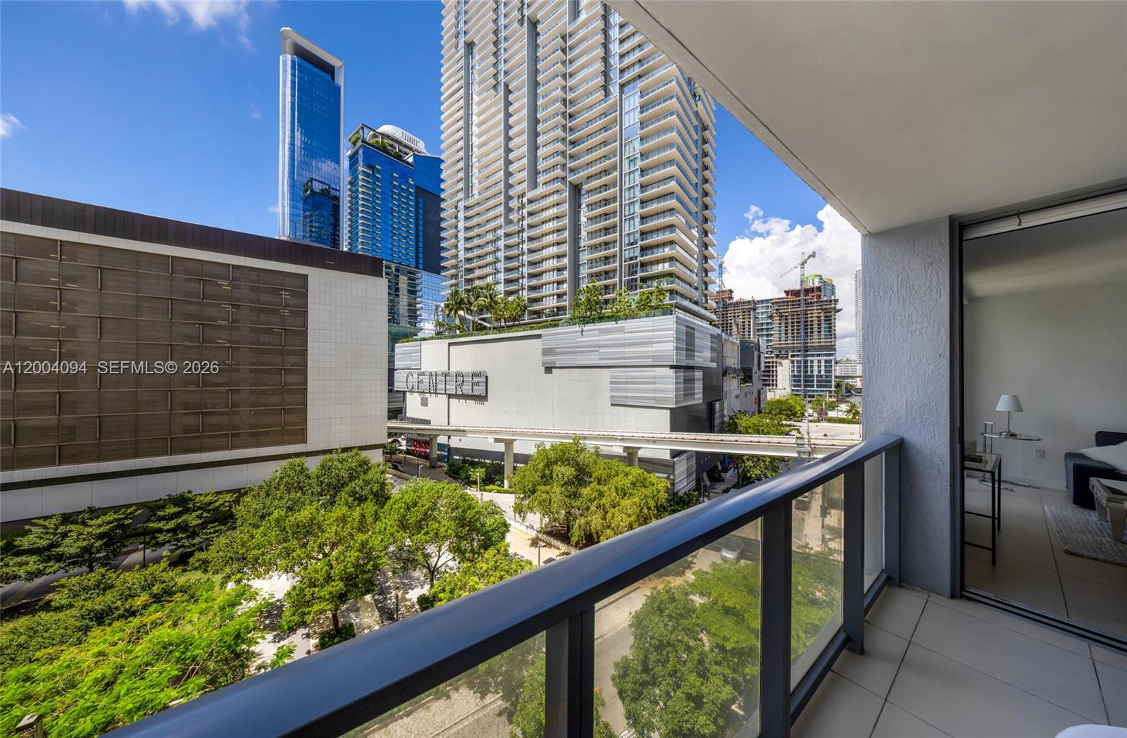 31 SE 6th St #907, Miami FL 33131