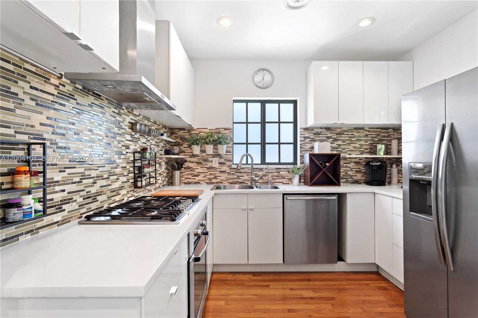 840 Lenox Ave #2, Miami Beach FL 33139