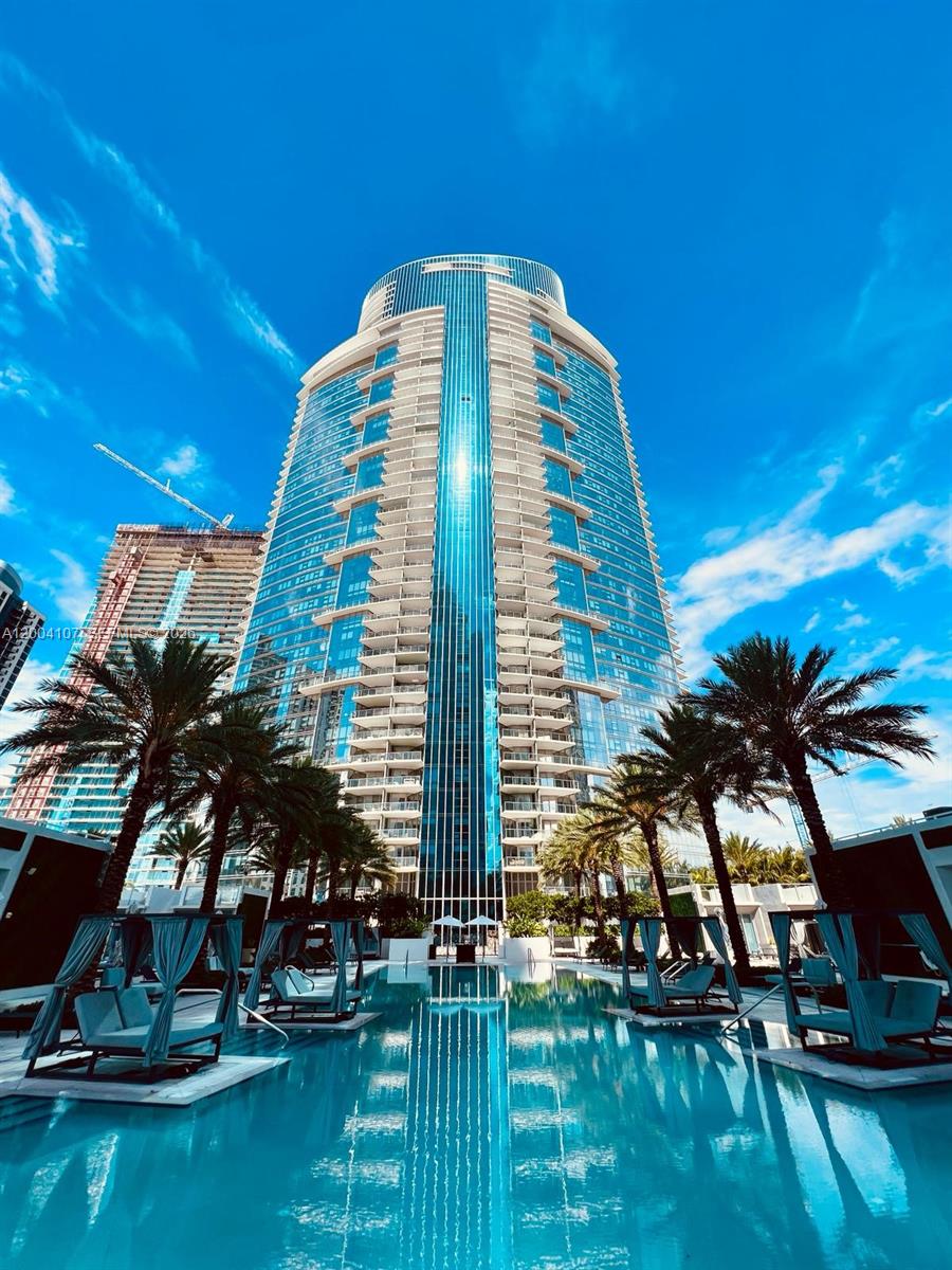 851 NE 1st Ave #1204, Miami FL 33132