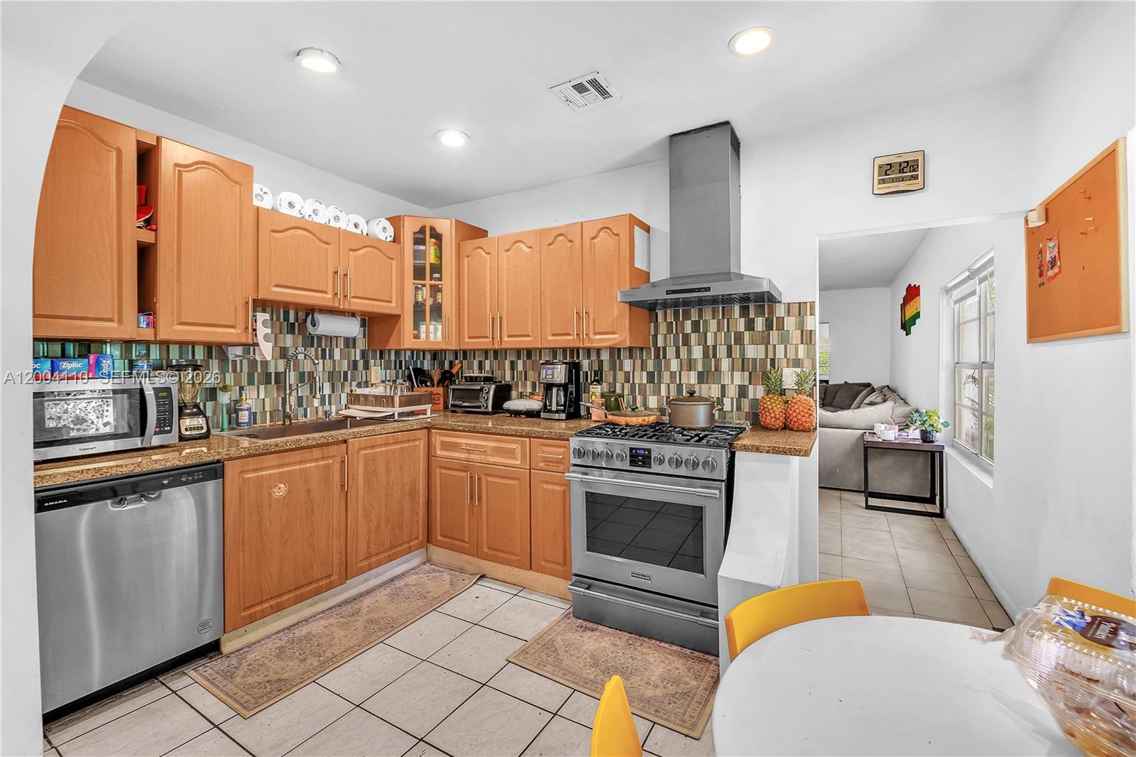 219 SW 6th Ave, Miami FL 33130