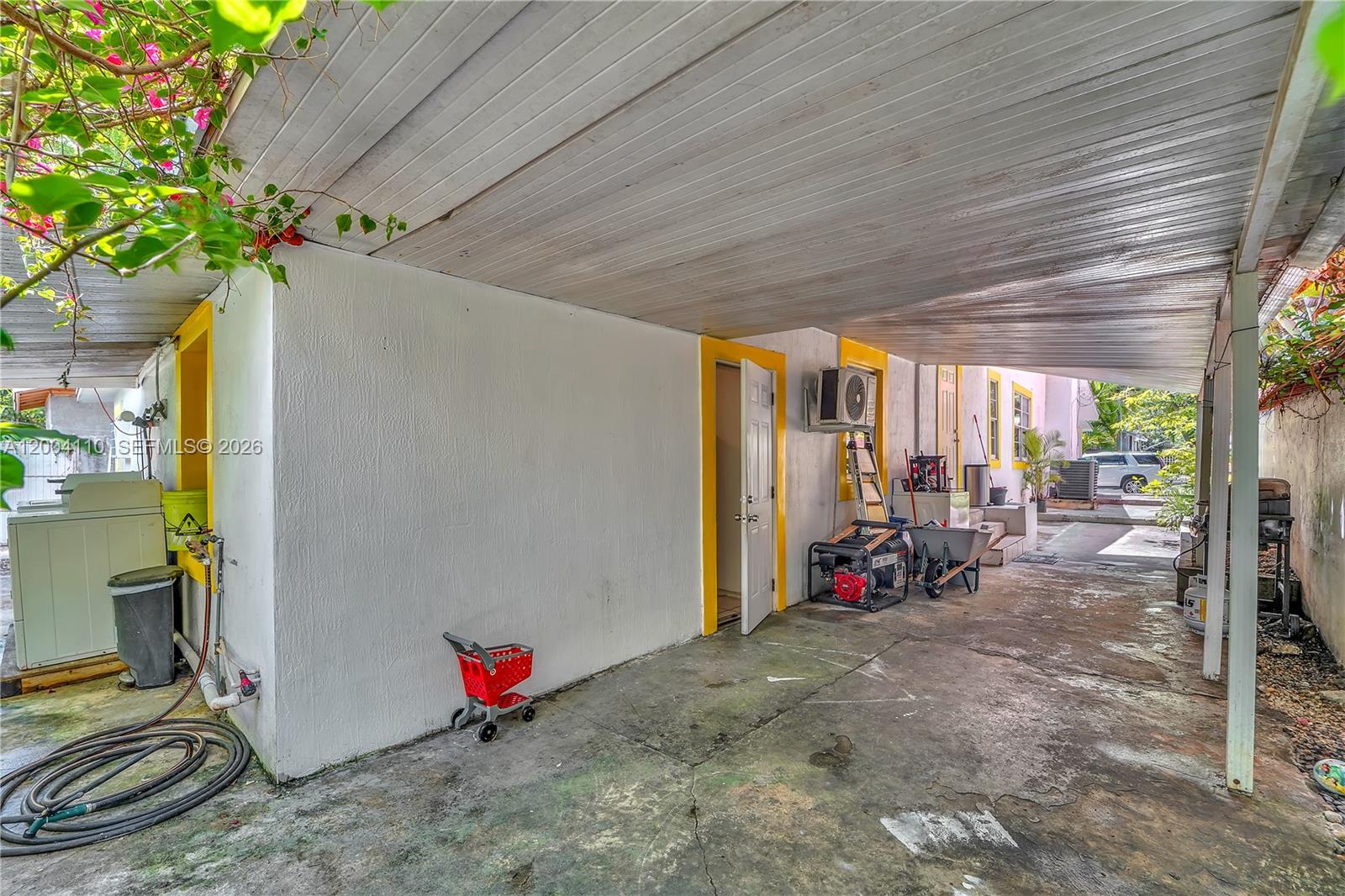 219 SW 6th Ave, Miami FL 33130
