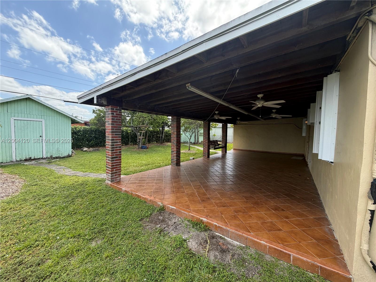 10910 SW 40th St, Miami FL 33165