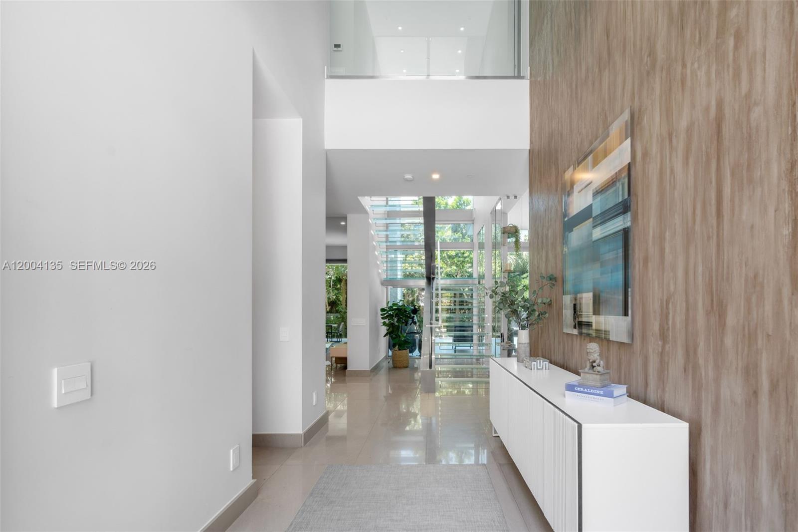 110 Reef Ln, Key Biscayne FL 33149