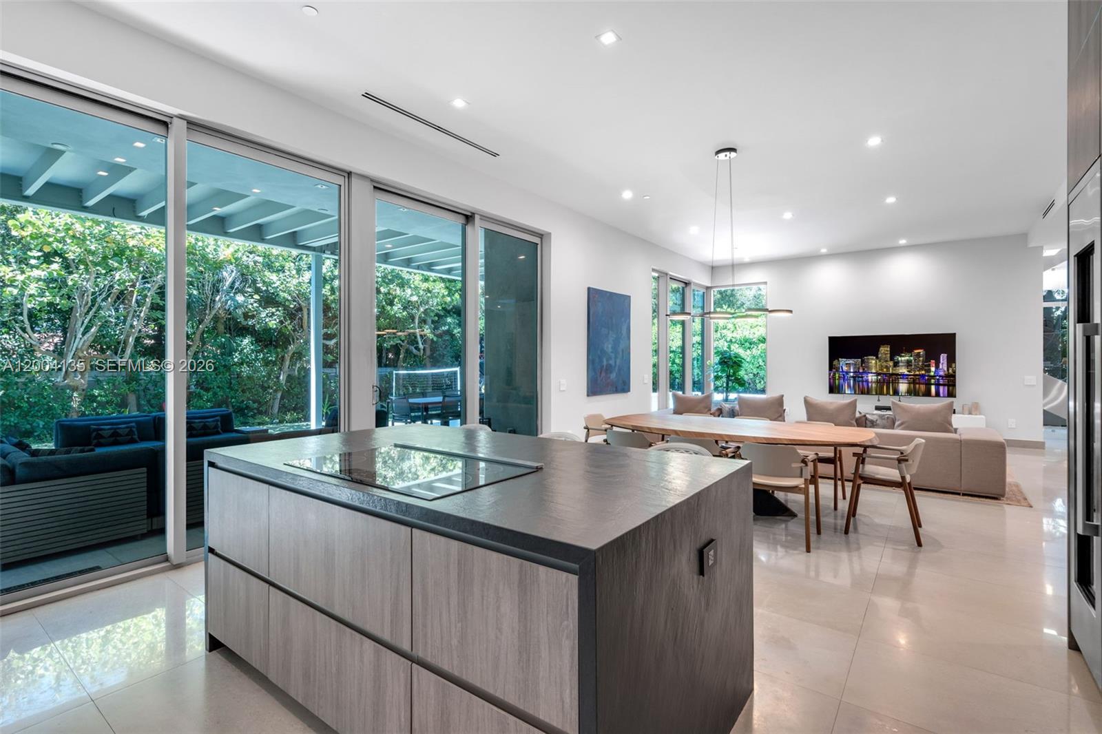 110 Reef Ln, Key Biscayne FL 33149