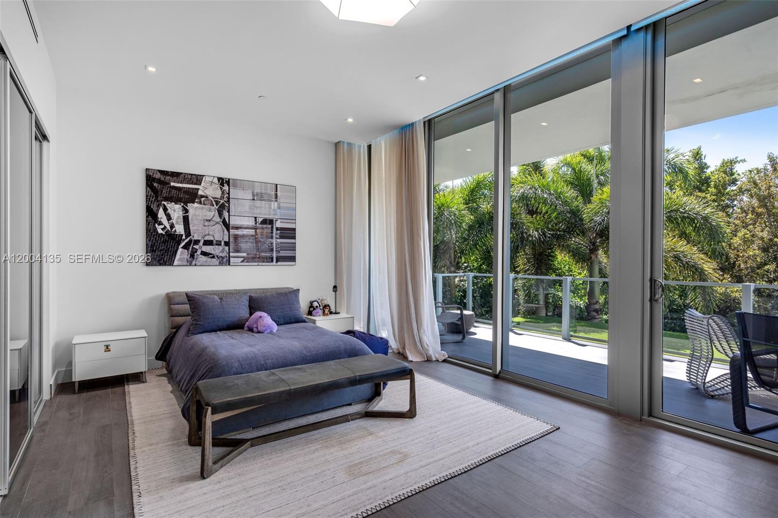 110 Reef Ln, Key Biscayne FL 33149