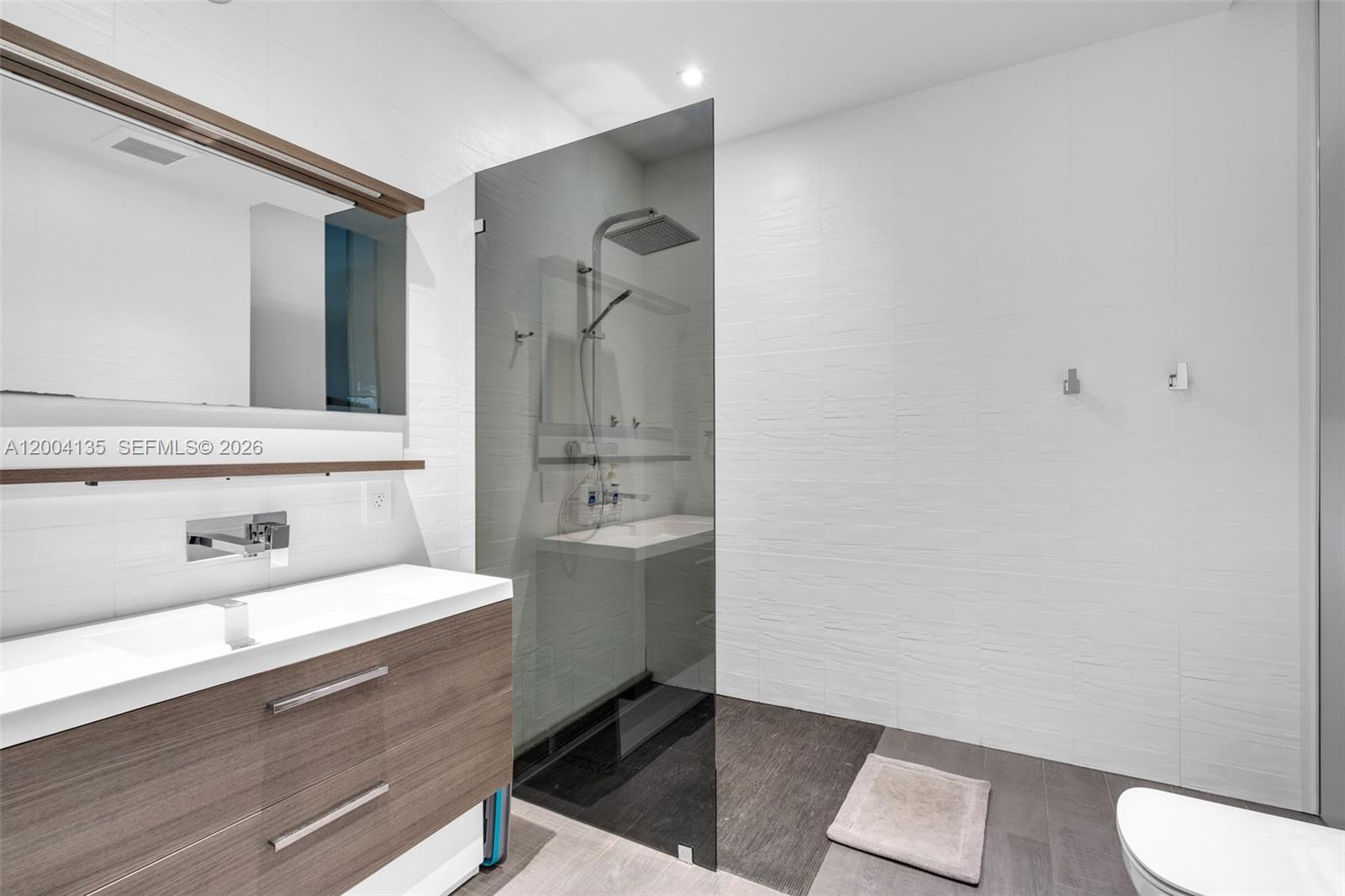 110 Reef Ln, Key Biscayne FL 33149
