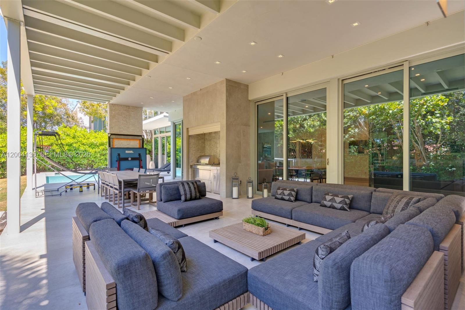 110 Reef Ln, Key Biscayne FL 33149