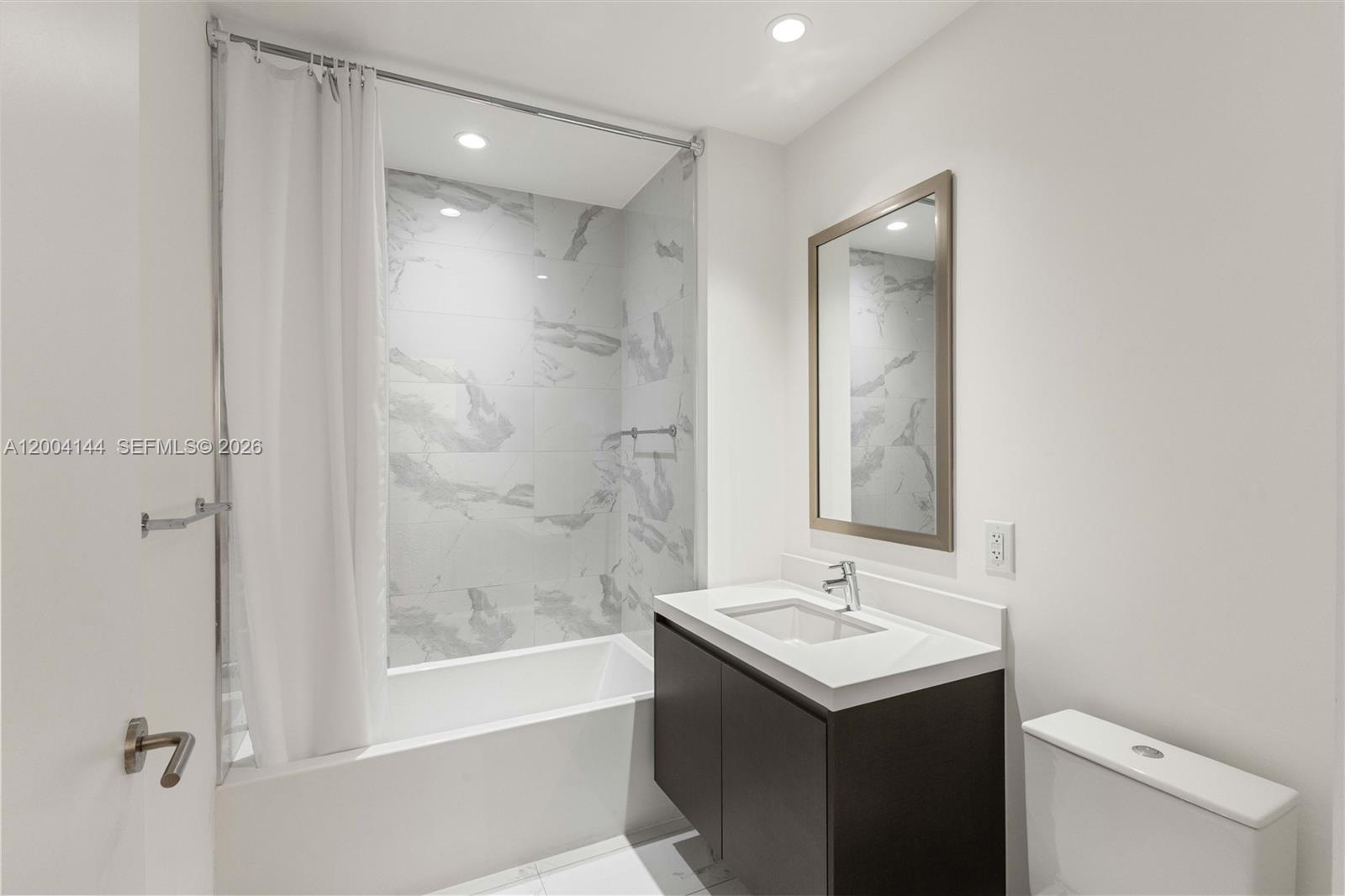 851 NE 1st Ave #4405, Miami FL 33132