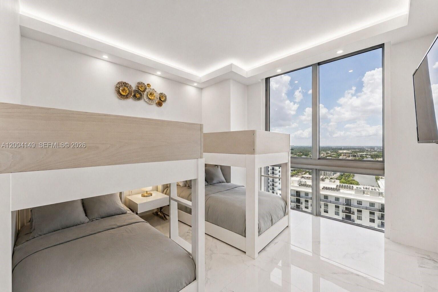 16385 Biscayne Blvd #3001, North Miami Beach FL 33160