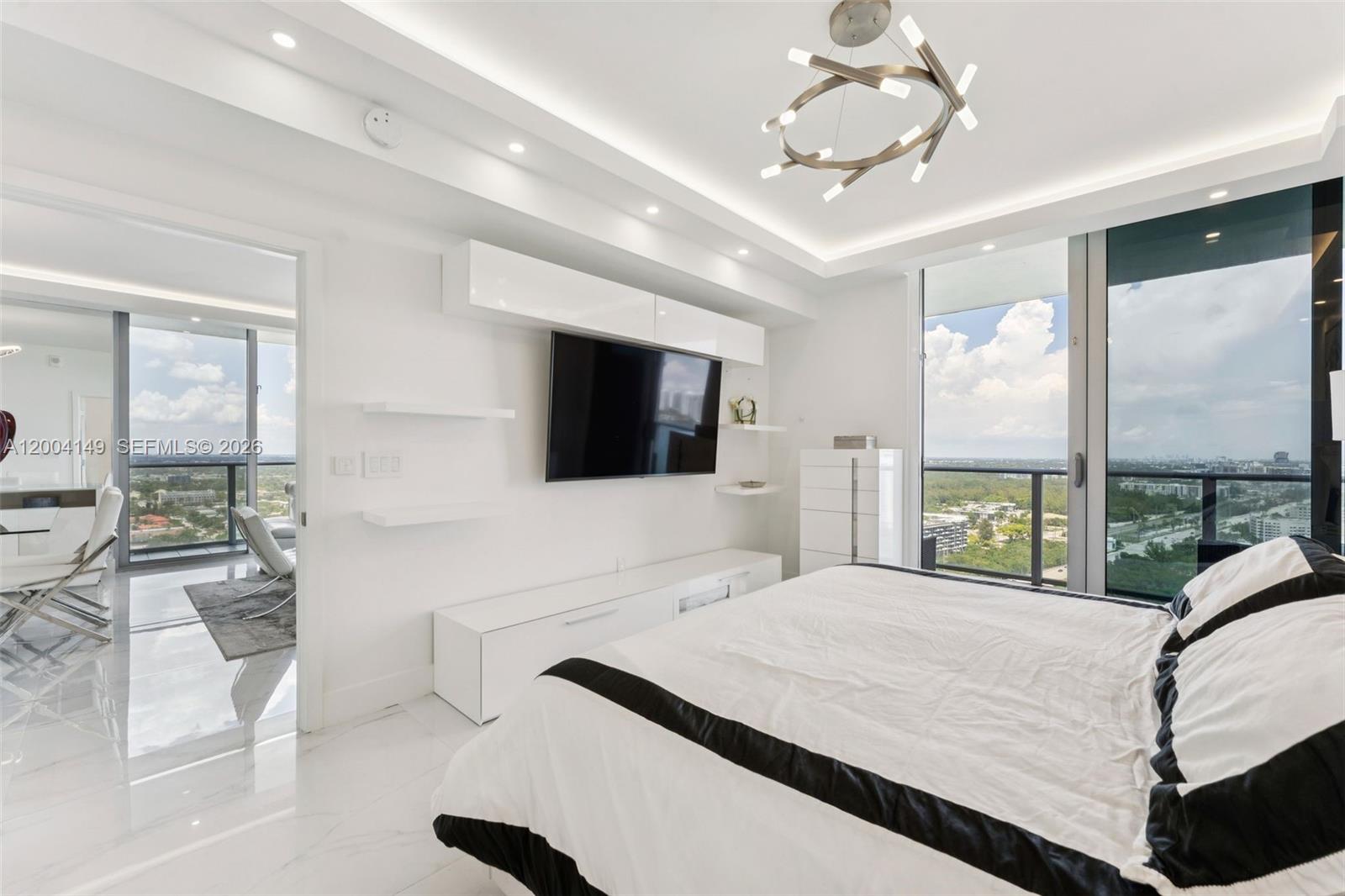16385 Biscayne Blvd #3001, North Miami Beach FL 33160
