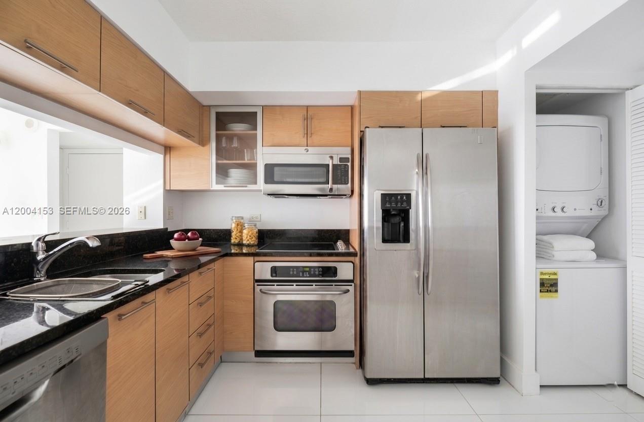 31 SE 5th St #3210, Miami FL 33131