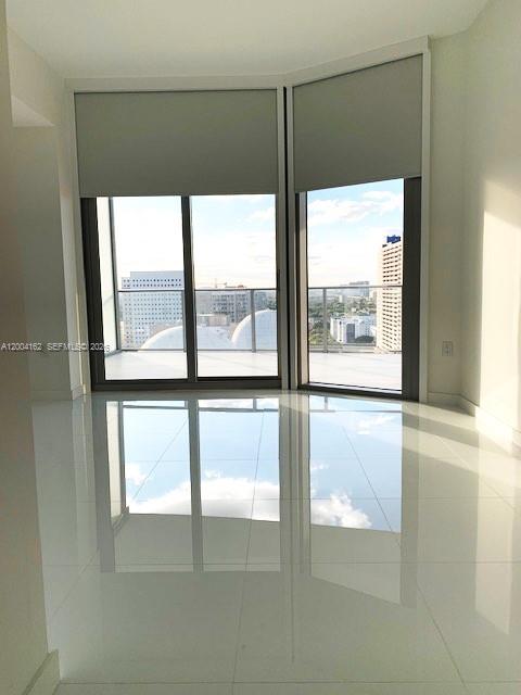 851 NE 1st Ave #2110, Miami FL 33132