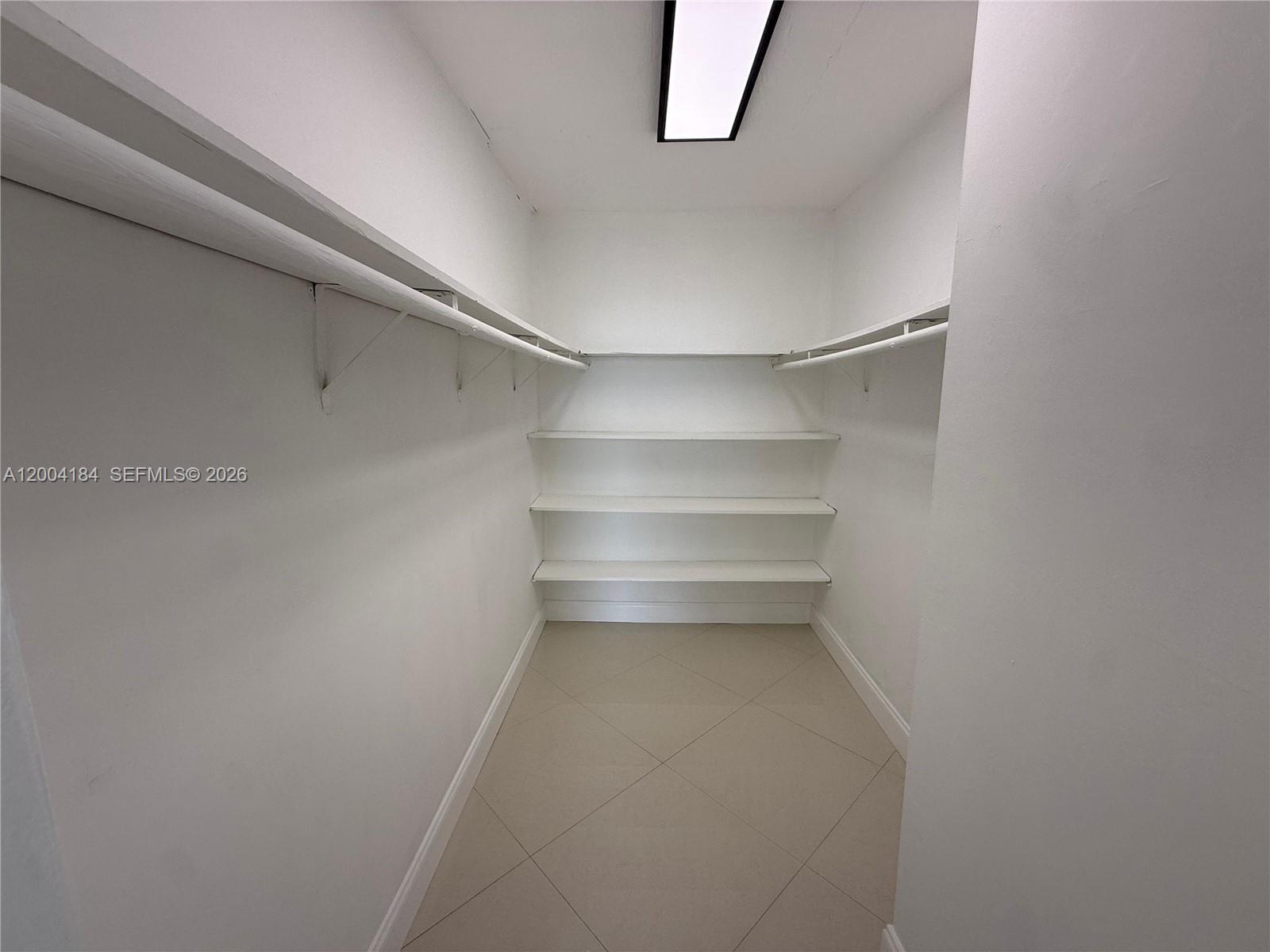 2350 NE 135th St #1207, North Miami FL 33181