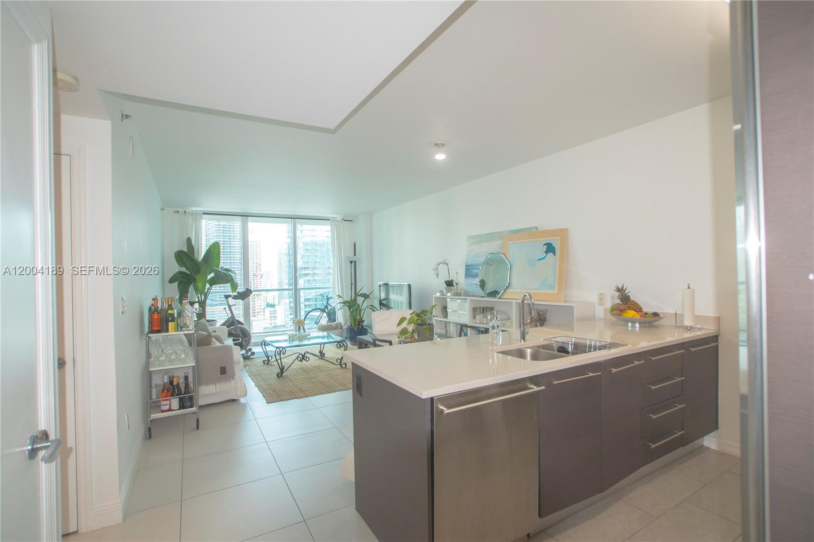 55 SE 6th St #2804, Miami FL 33131