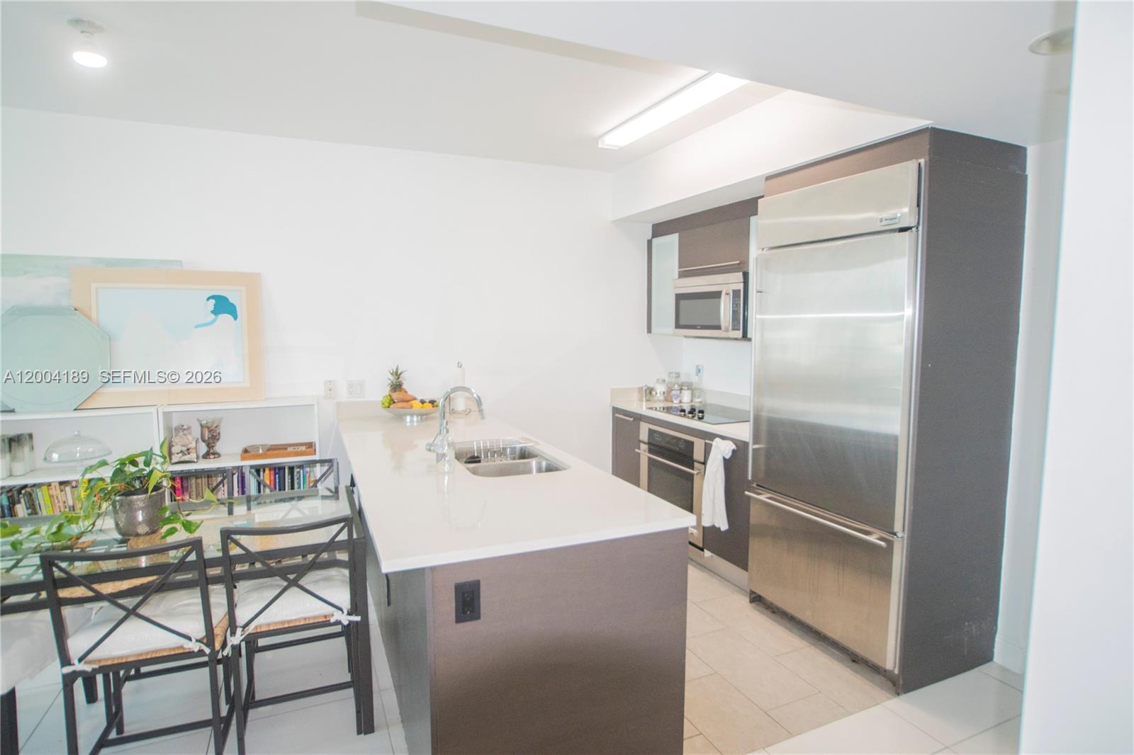 55 SE 6th St #2804, Miami FL 33131