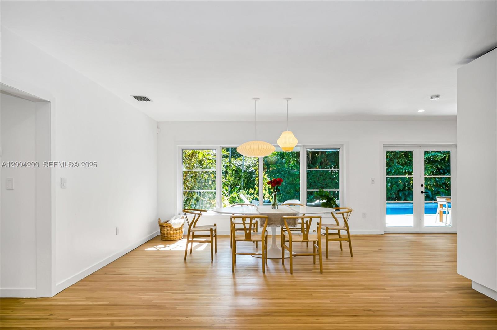 1010 Placetas Ave, Coral Gables FL 33146