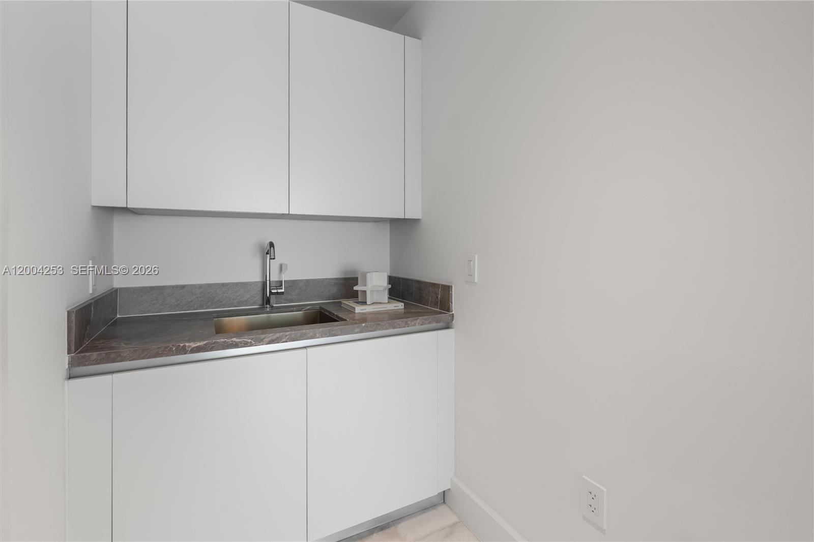 700 NE 26th Ter #TH-403, Miami FL 33137
