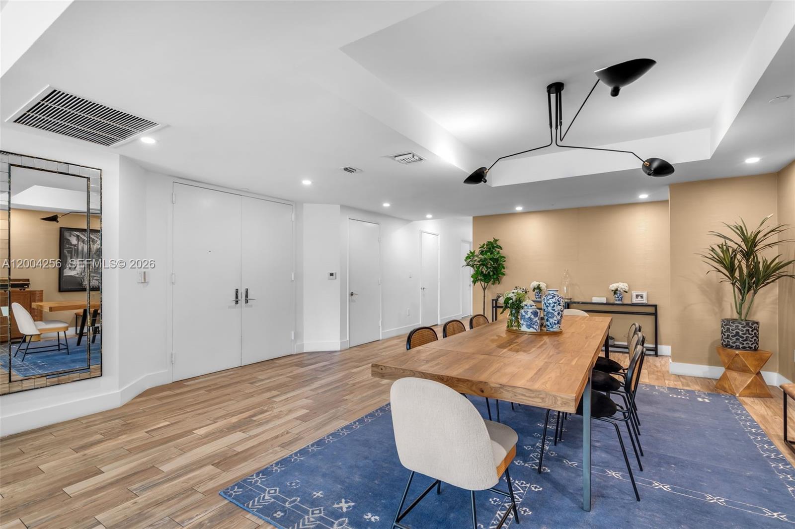 791 Crandon Blvd #302, Key Biscayne FL 33149