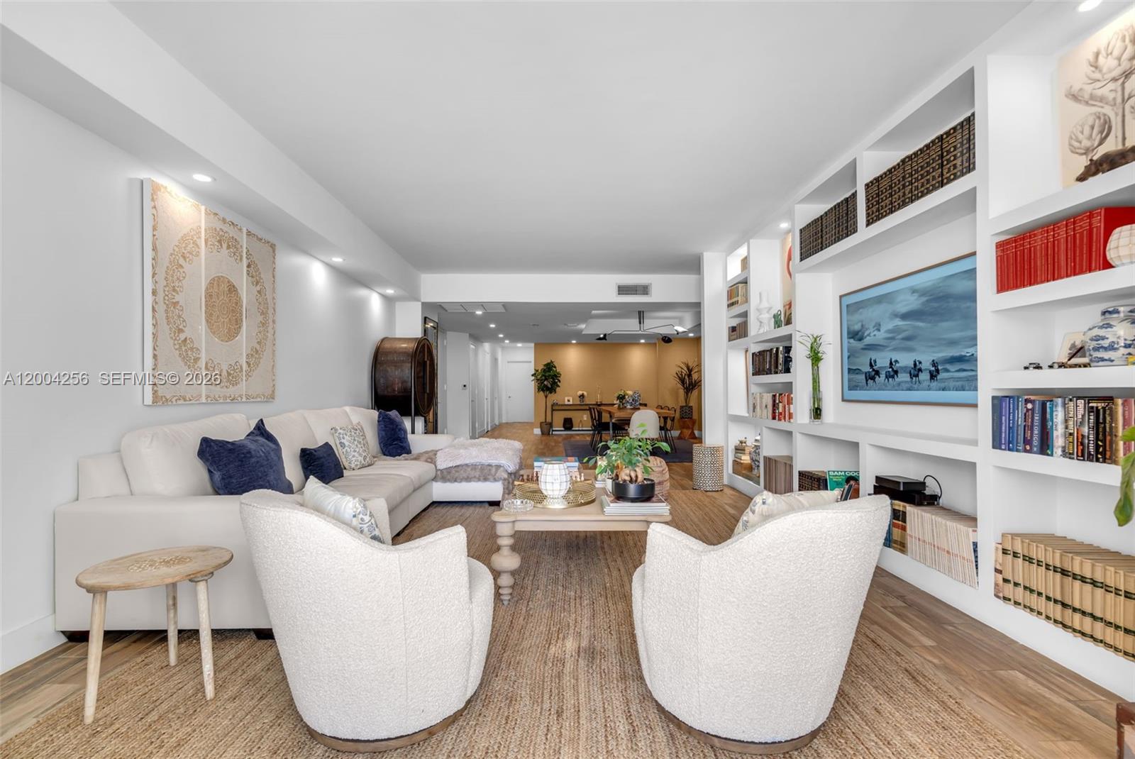 791 Crandon Blvd #302, Key Biscayne FL 33149