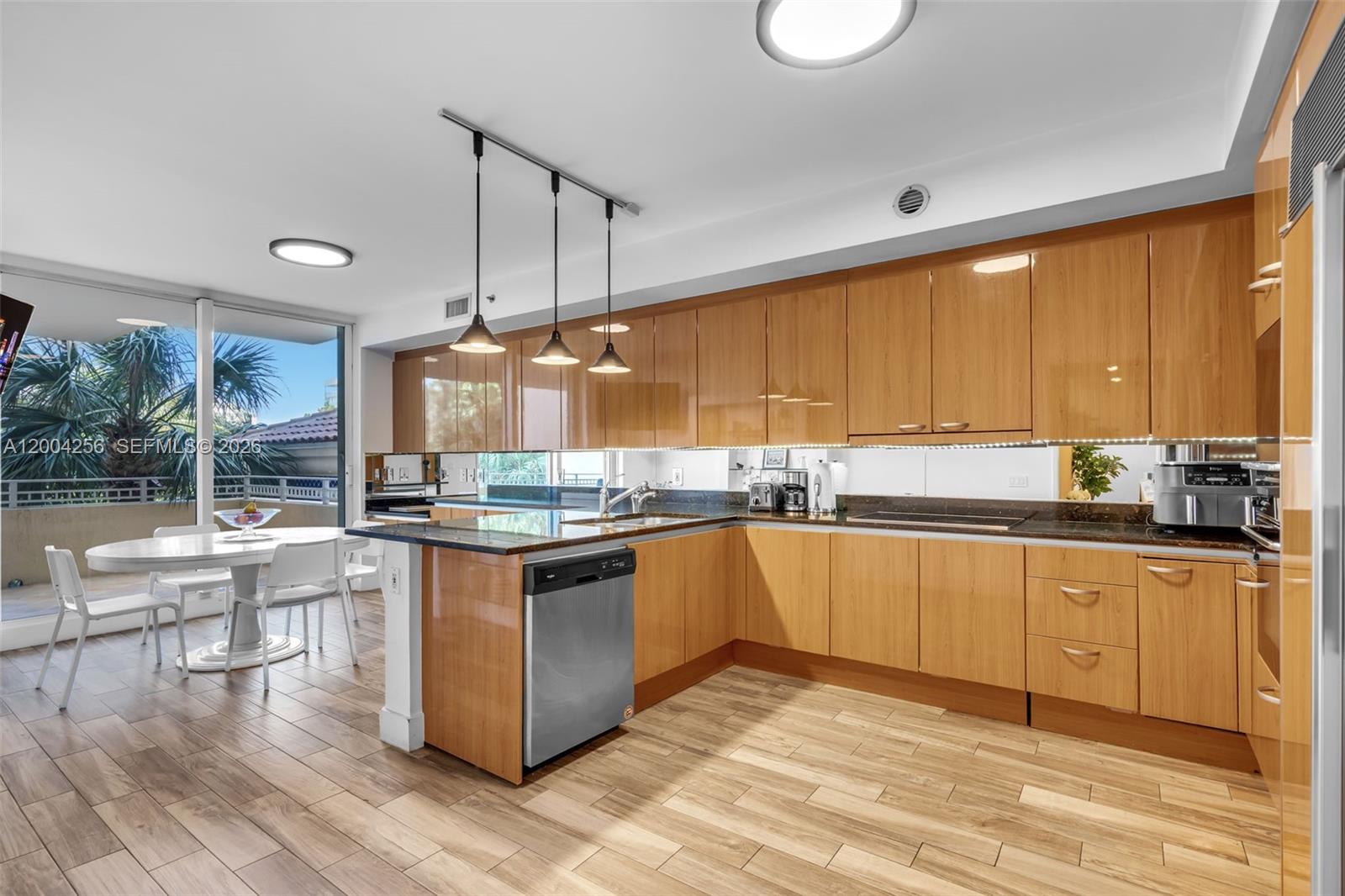 791 Crandon Blvd #302, Key Biscayne FL 33149