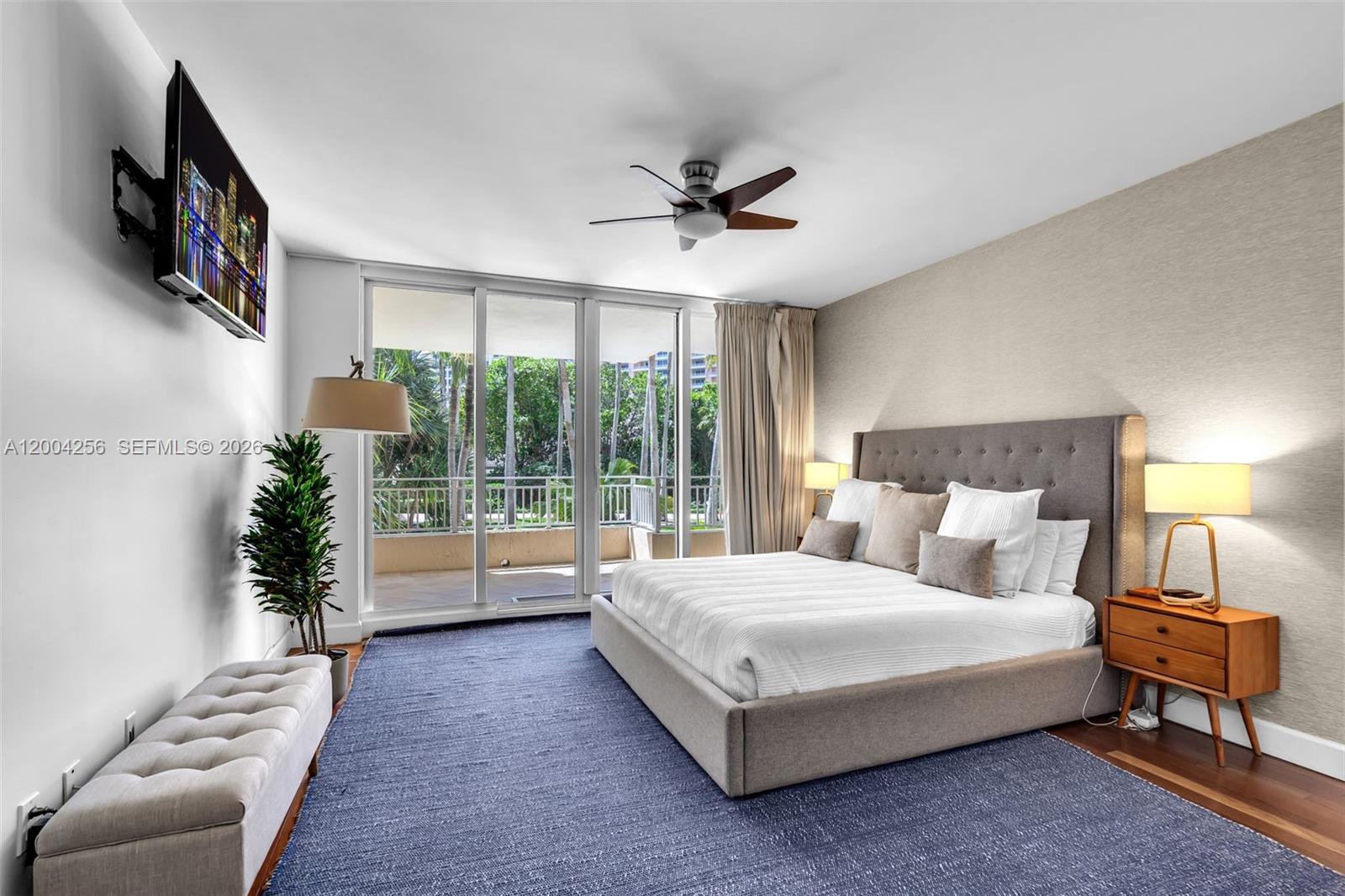 791 Crandon Blvd #302, Key Biscayne FL 33149