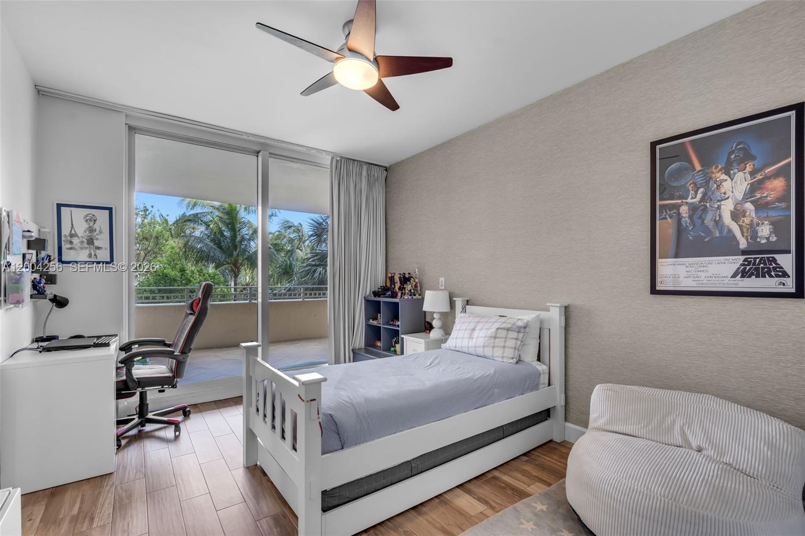791 Crandon Blvd #302, Key Biscayne FL 33149