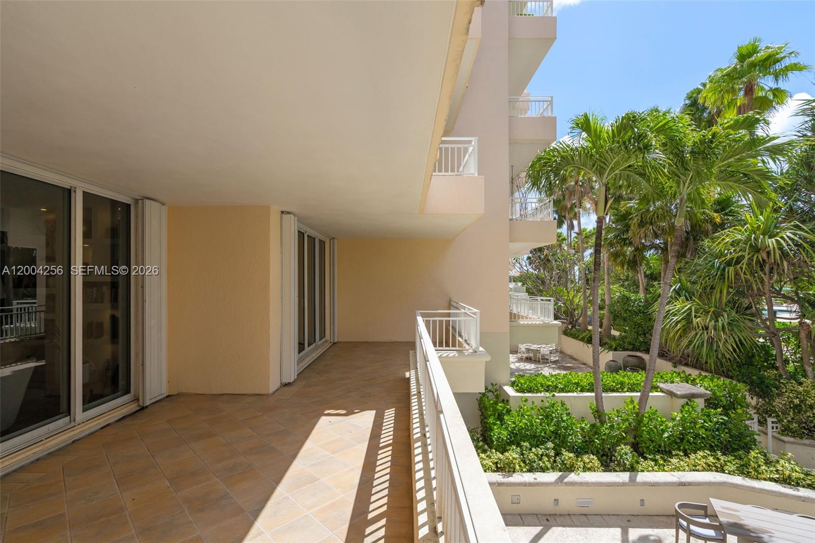 791 Crandon Blvd #302, Key Biscayne FL 33149