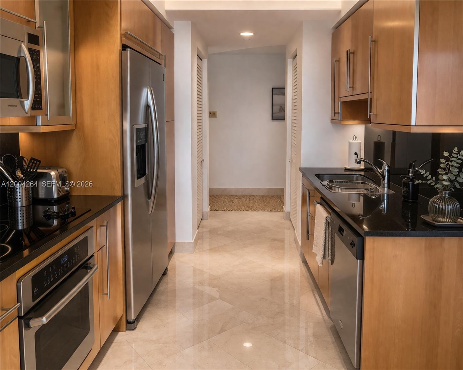 6365 Collins Ave #3204, Miami Beach FL 33141