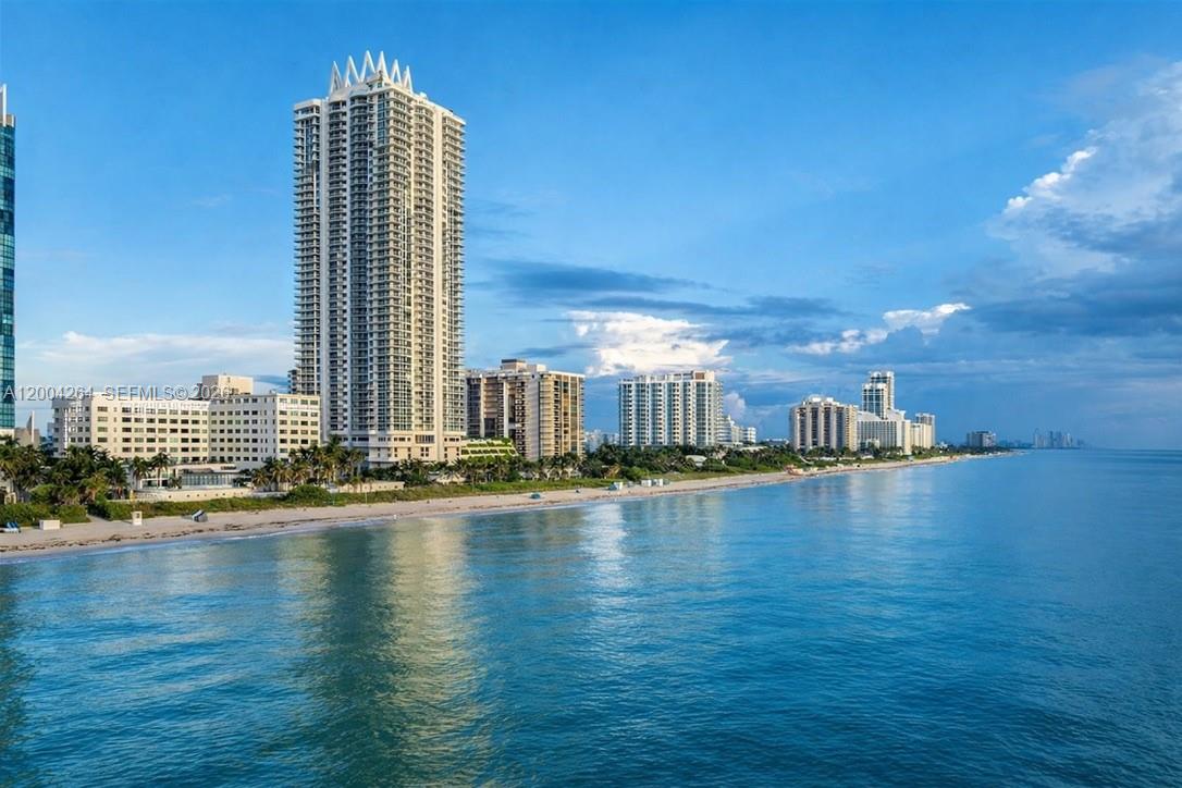 6365 Collins Ave #3204, Miami Beach FL 33141