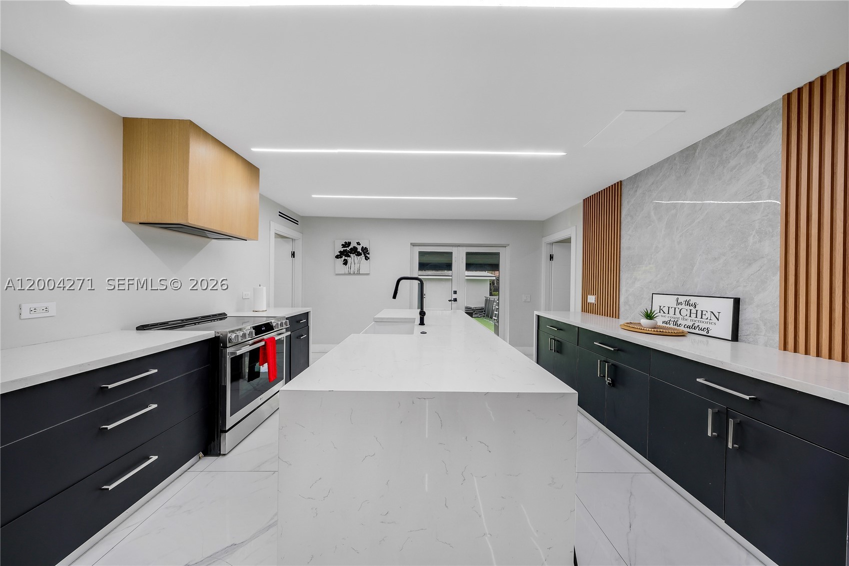 2612 SW 12th St, Miami FL 33135