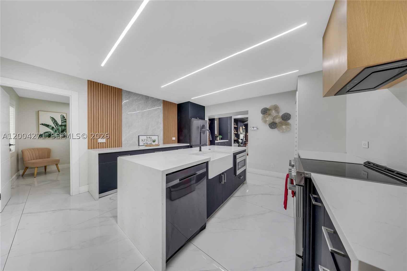 2612 SW 12th St, Miami FL 33135